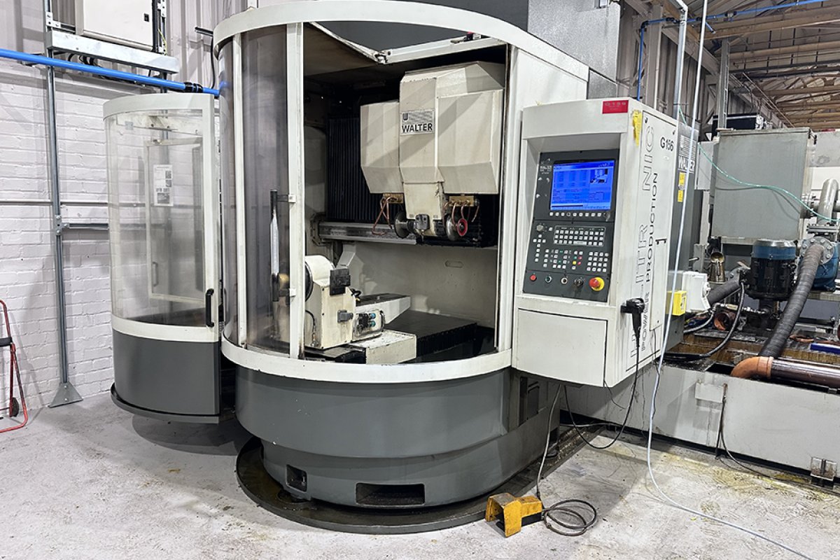Immagine asta Asta online | Gamma di affilatrici CNC a 5 assi WALTER HELITRONIC, centri di lavoro CHIRON/CINCINNATI e attrezzature.