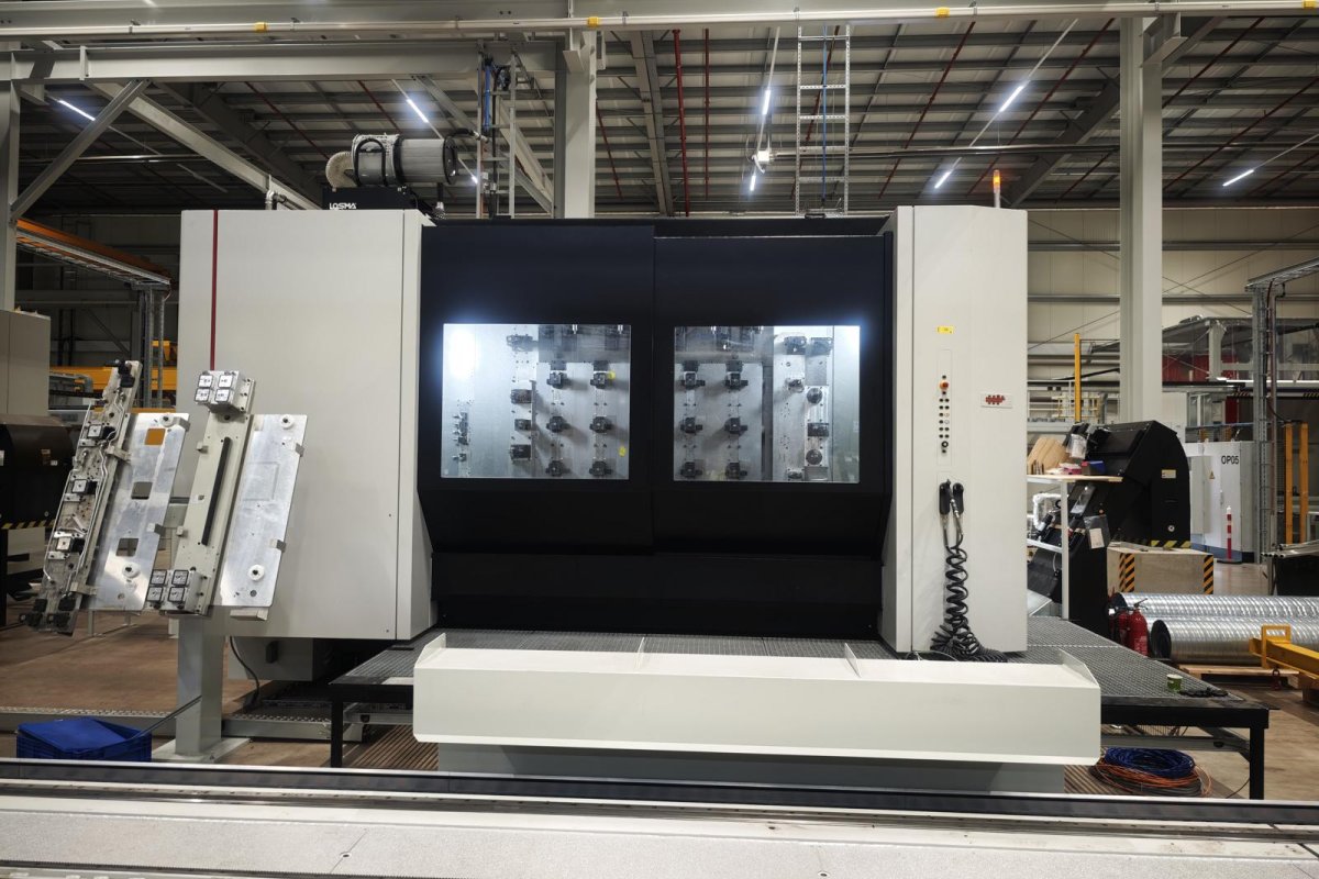 Immagine asta Centri di lavorazione CNC SW BA SPACE 3, 2023, in ottime condizioni, pochissime ore di funzionamento