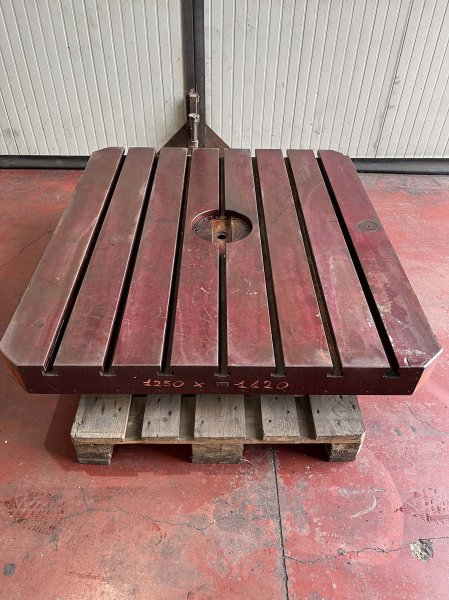 1250X1120 x h. 220 mm 