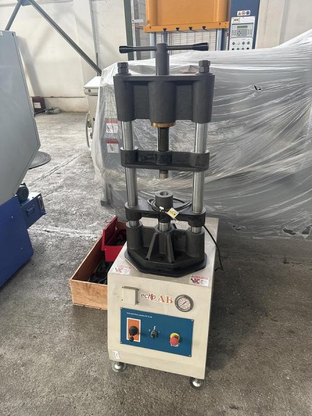 UTM ECHI LAB PP 22. SA 