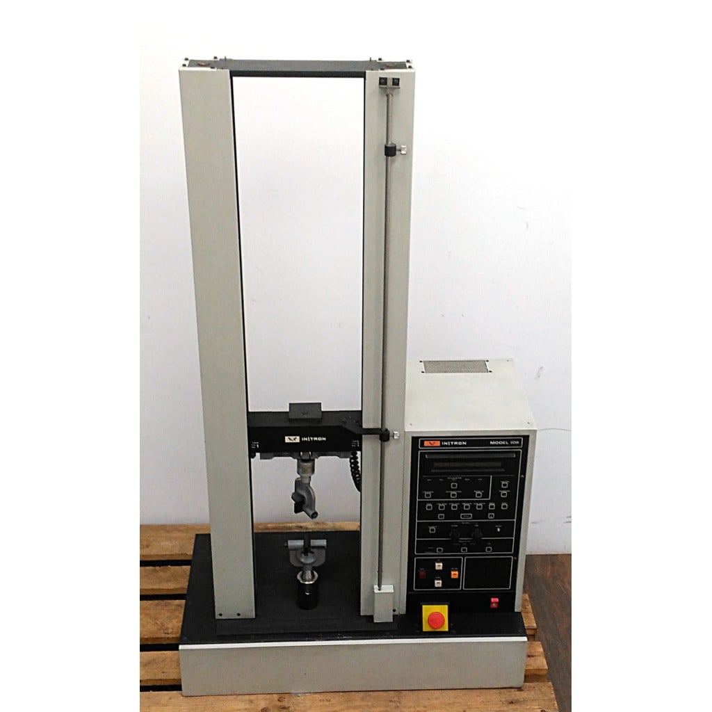 INSTRON 1011 