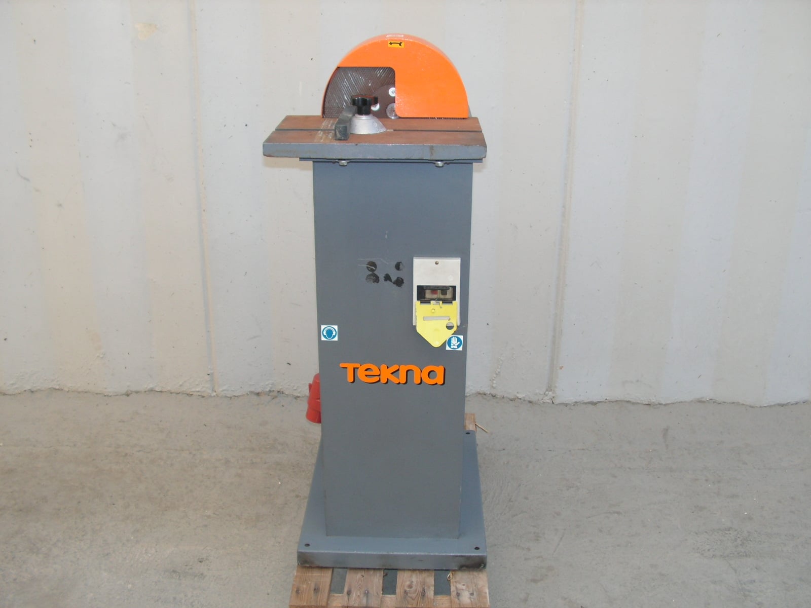TEKNA TK 150  2001