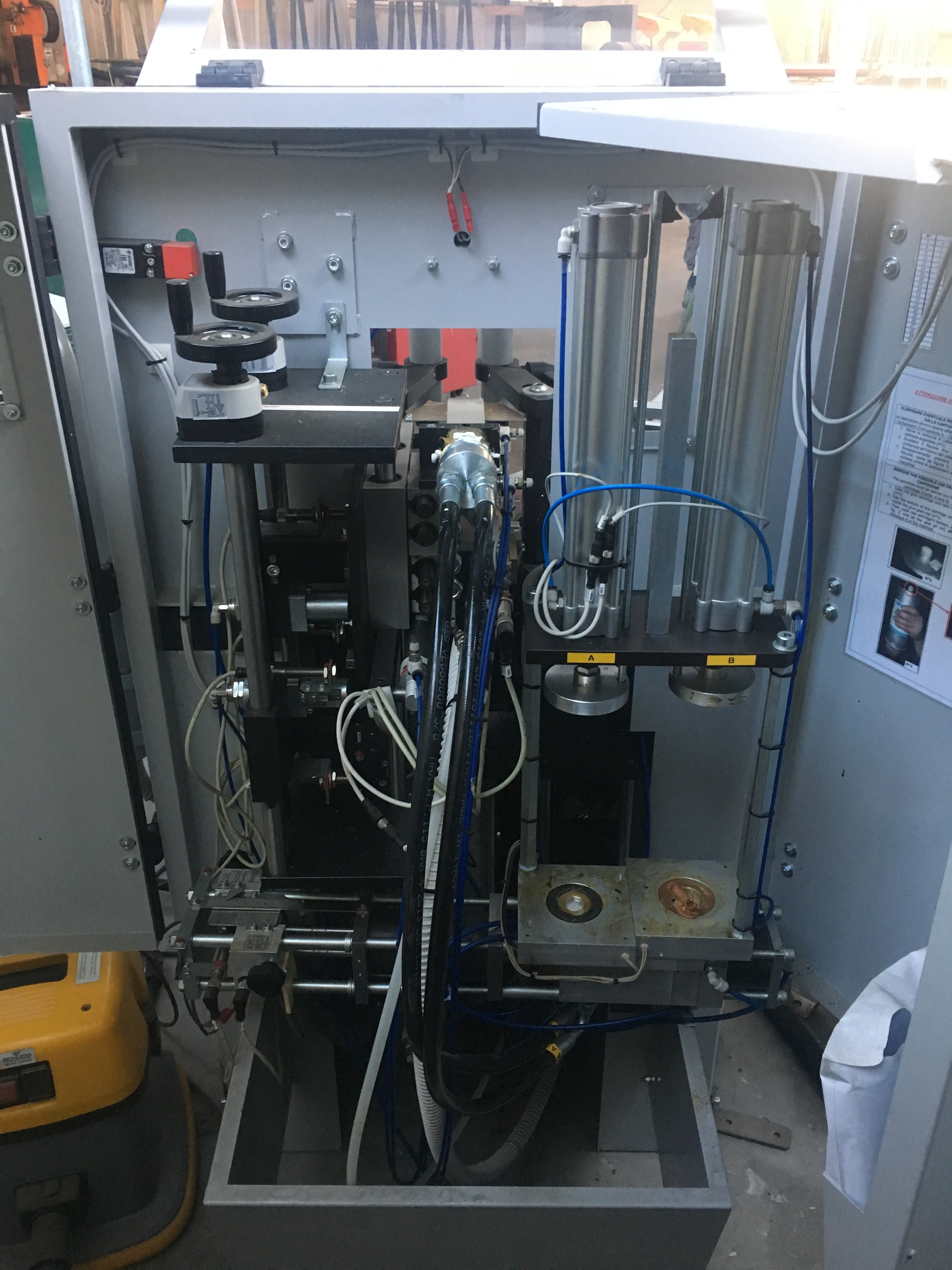 SCHUCO ANGOLATRICE CC120A  2015