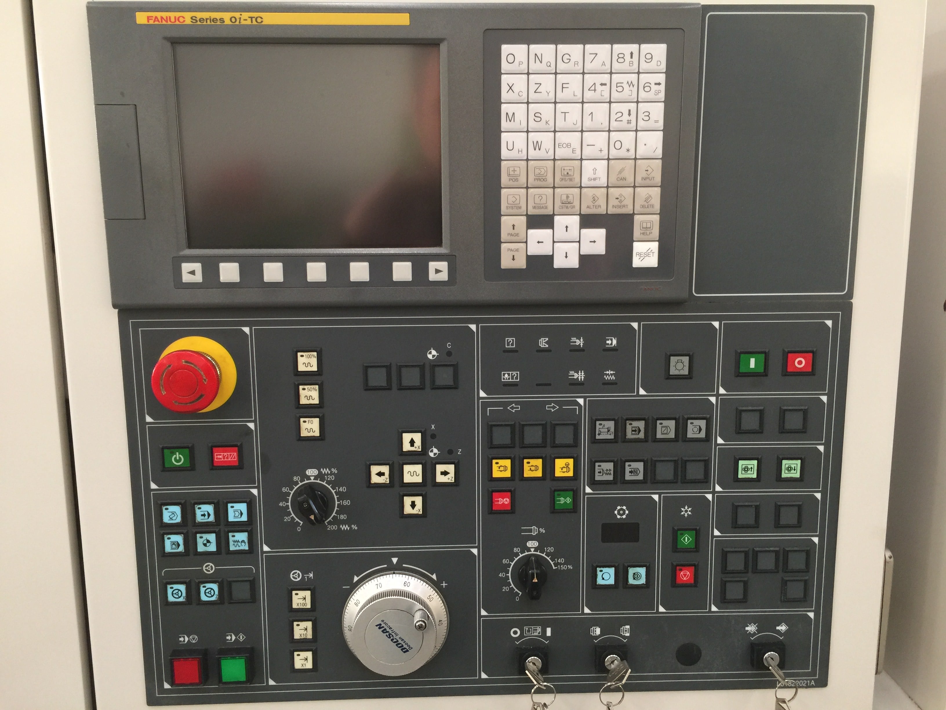 DOOSAN DAEWOO Puma 240C 