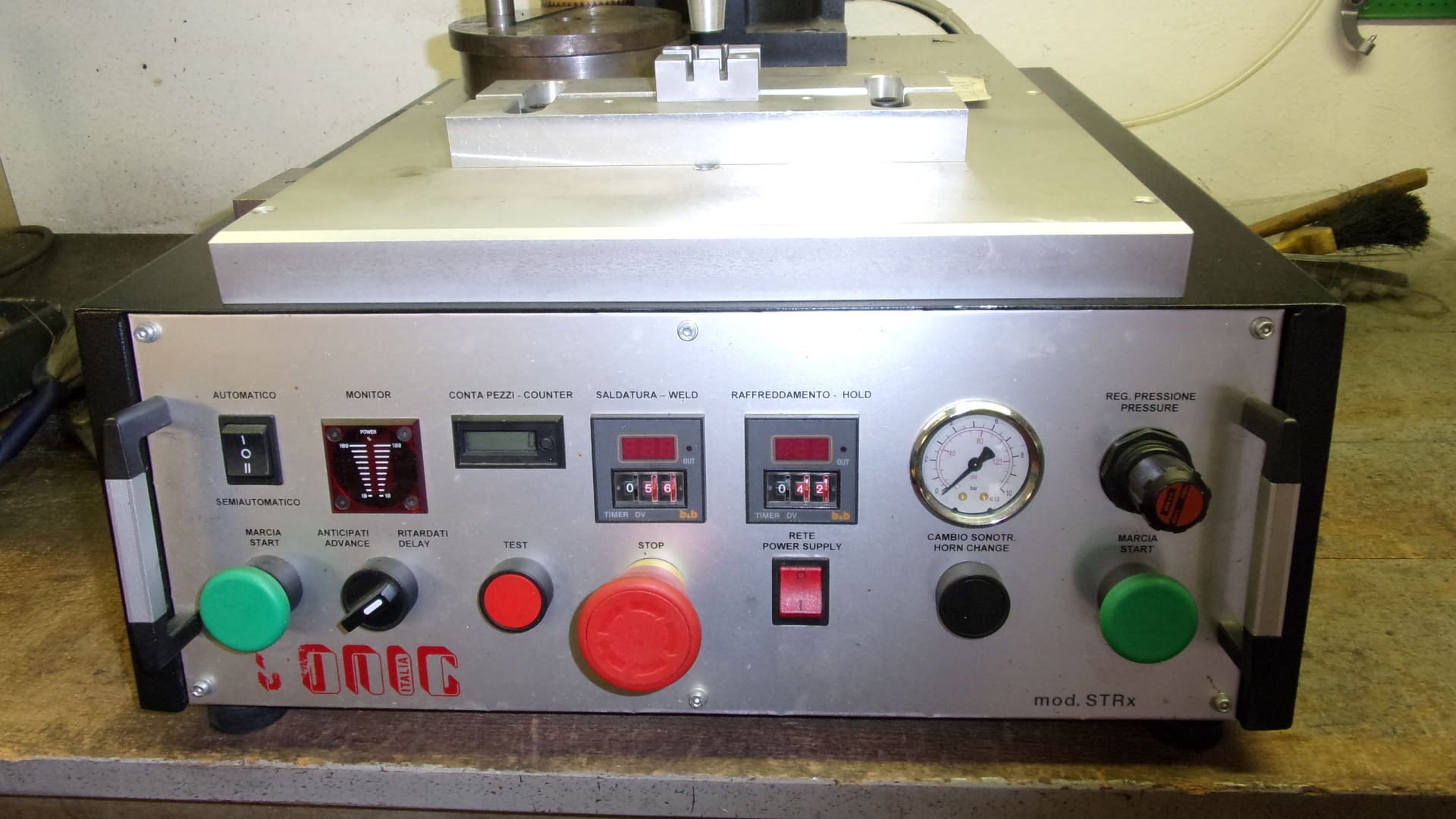 VARIE   2006