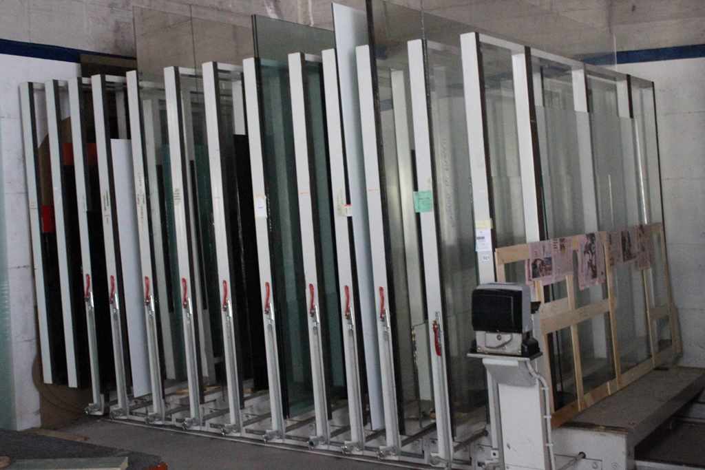 OFFICINE MISTRELLO Glass Racking System 
