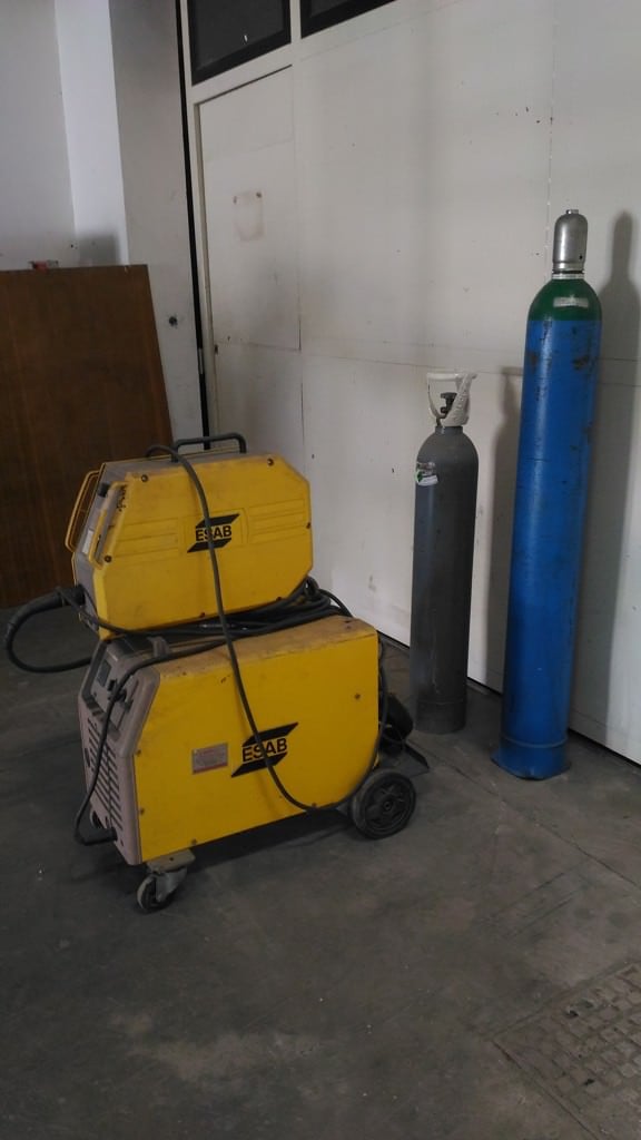 ESAB Saldatrice a filo continuo della ESAB - Modello LAX320 - MCK2 