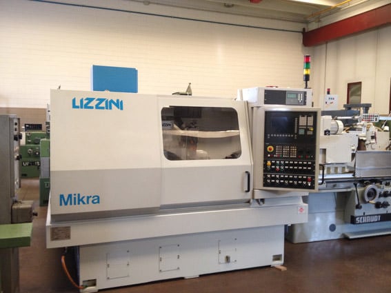 LIZZINI MIKRA 8  2005