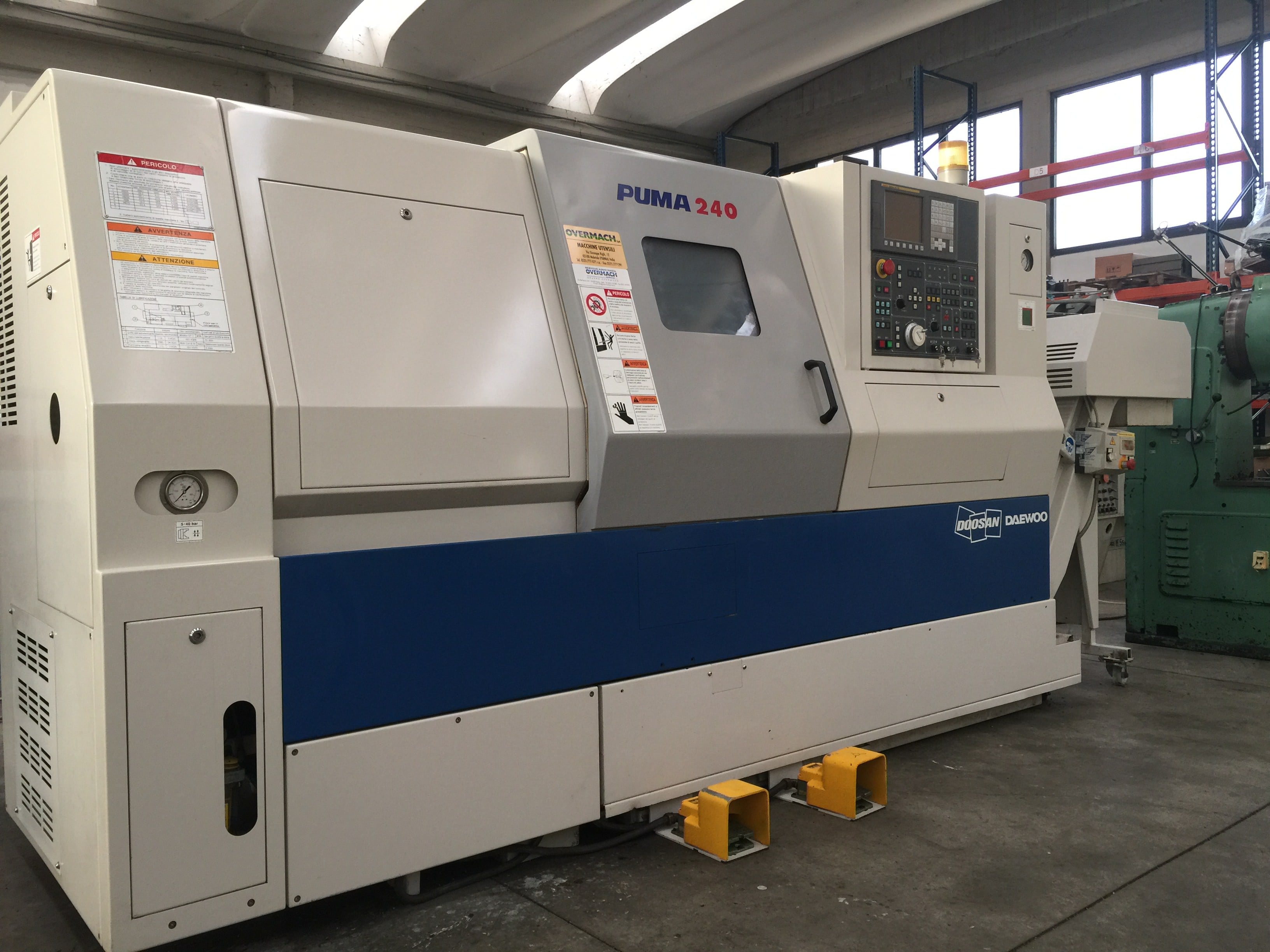 DOOSAN DAEWOO Puma 240C 