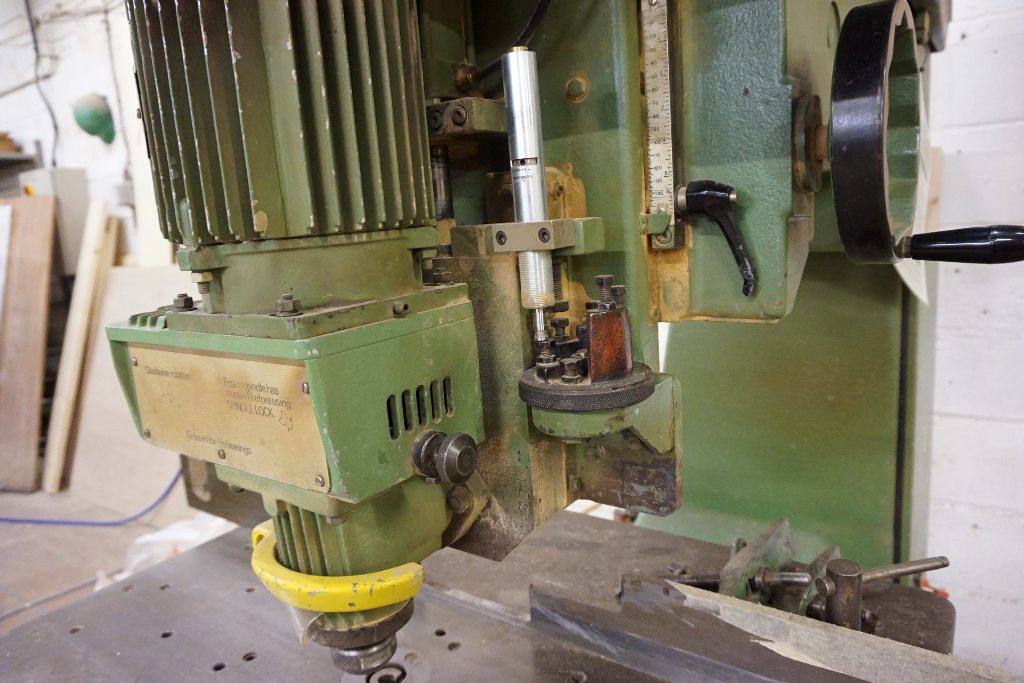 WADKIN BURSGREEN Overhead Router  1975