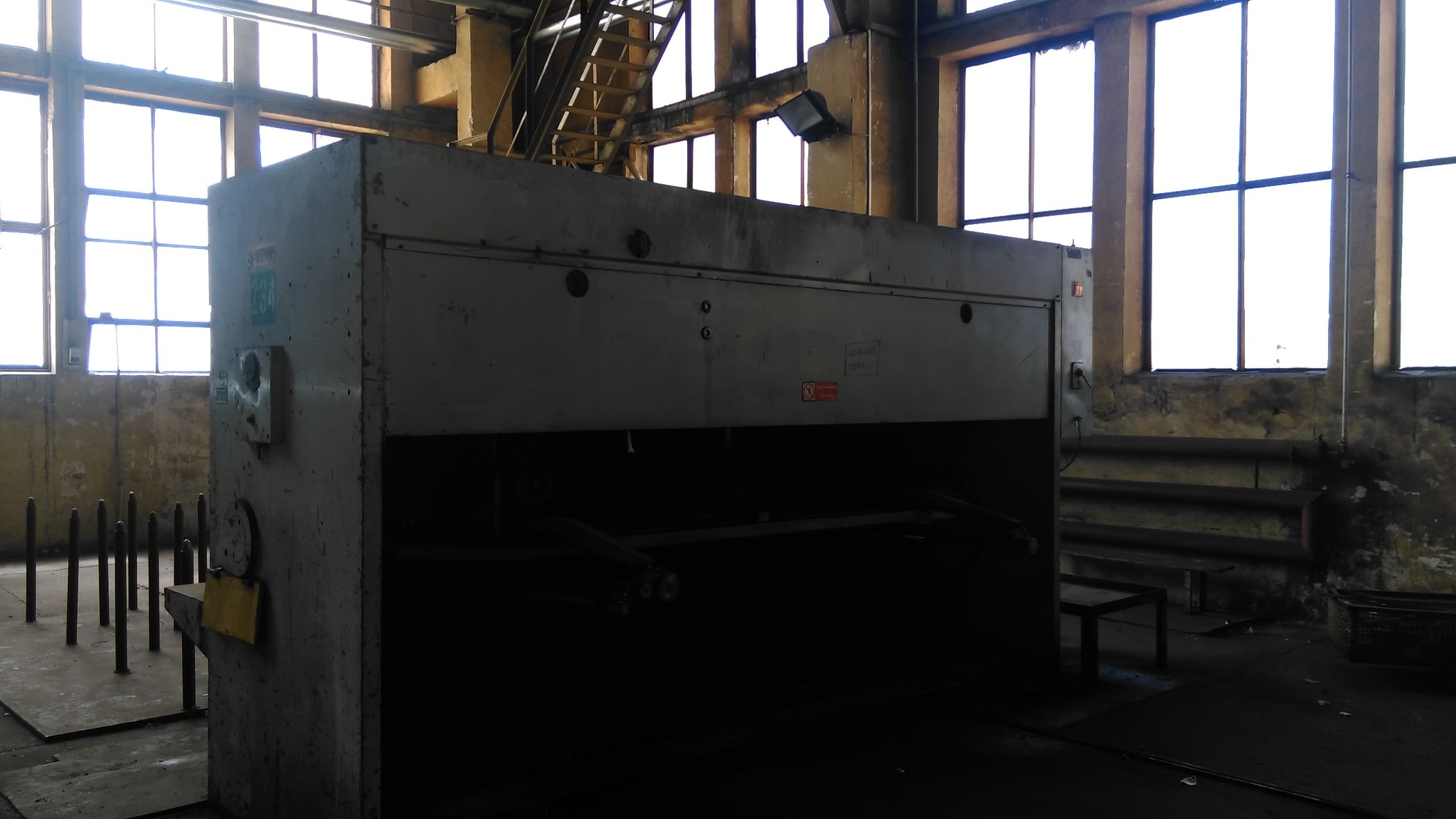 STROJARNE PIESOK CNTA 3150/16A  1990