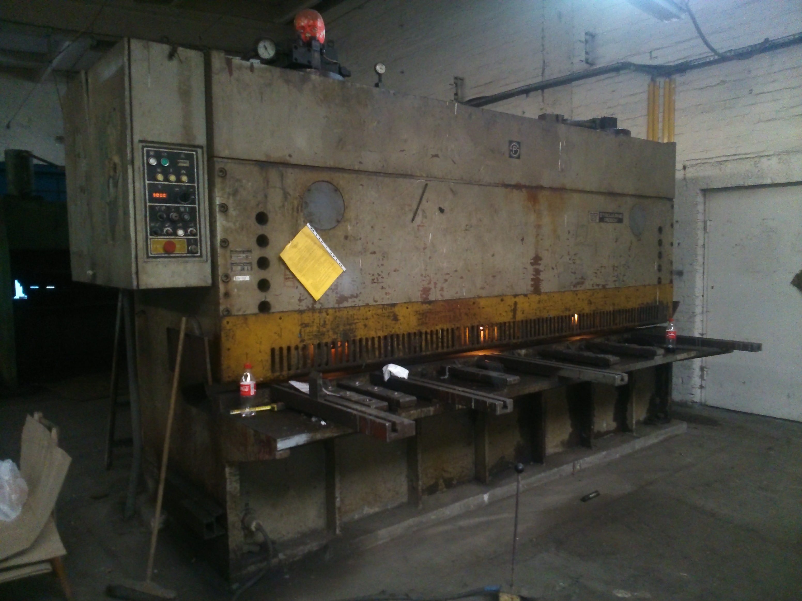 STROJARNE PIESOK CNTA 3150/16A  1987