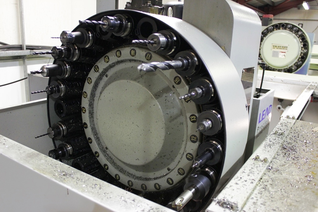 LEADWELL V-30i  2007