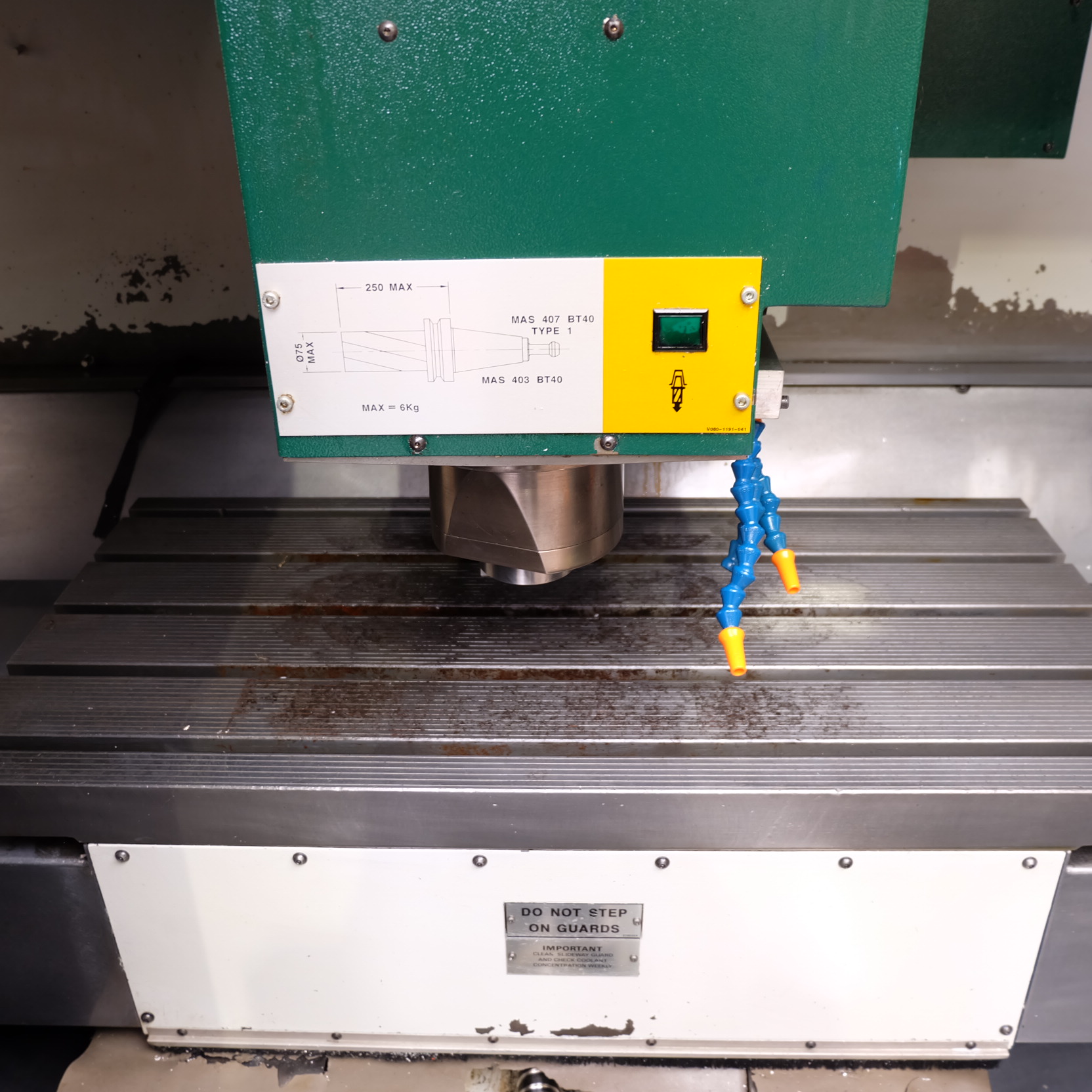 BRIDGEPORT VMC 800XP  2002