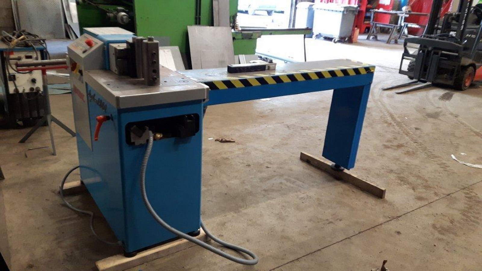 EUROMAC DIGIBEND 200  2014