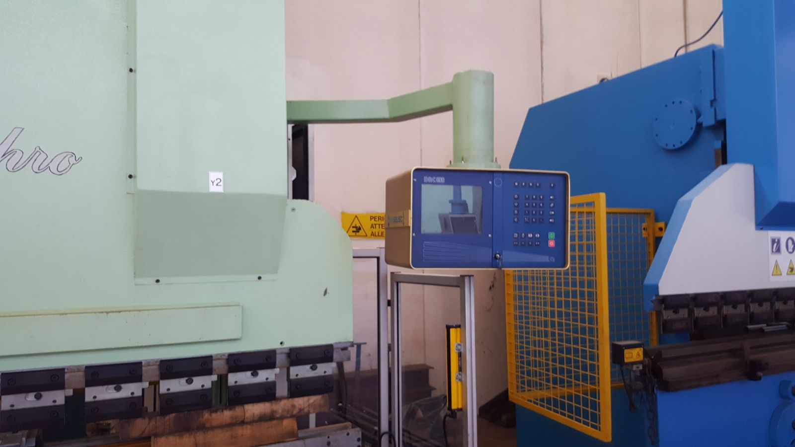 COLGAR 4000X160TON 