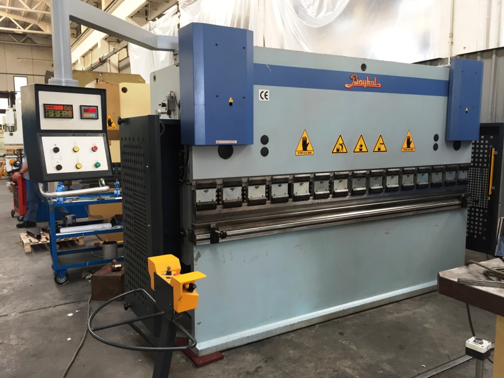 BAYKAL aph 3100x90 ton  2002