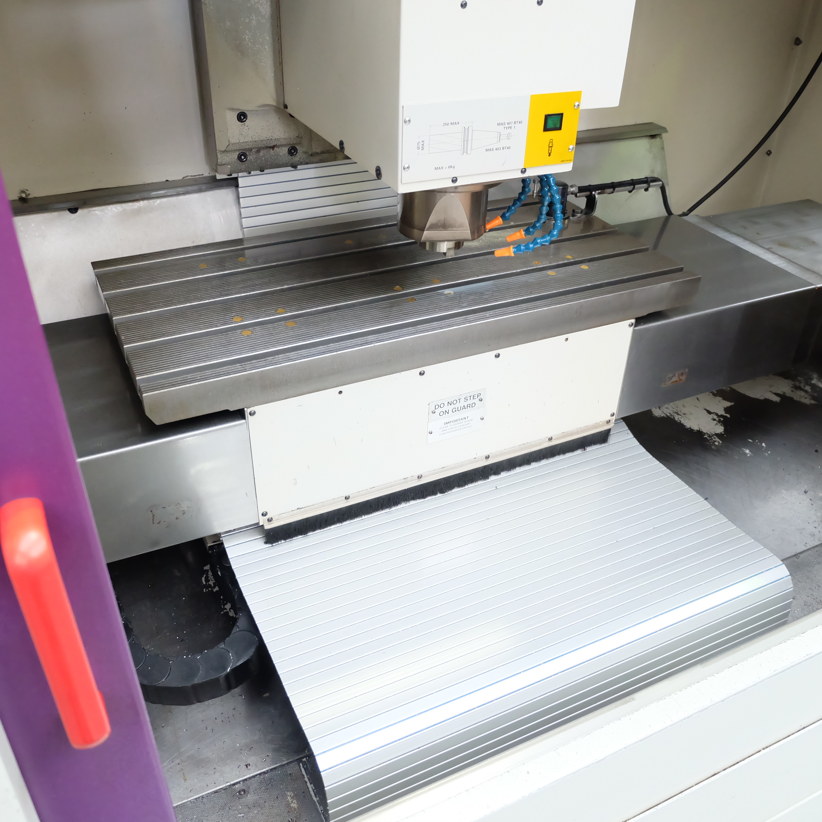 BRIDGEPORT VMC 800L22 
