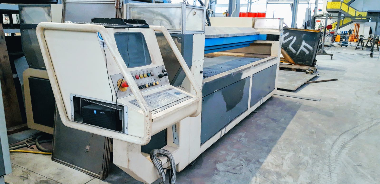 TECNOCUT SPA 3000x1500 