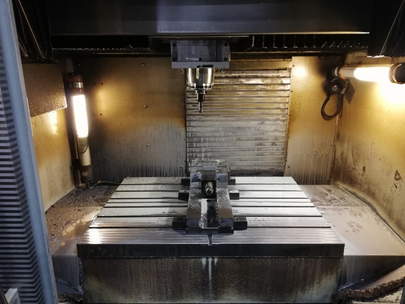 DECKEL MAHO dmc 85 v  2001