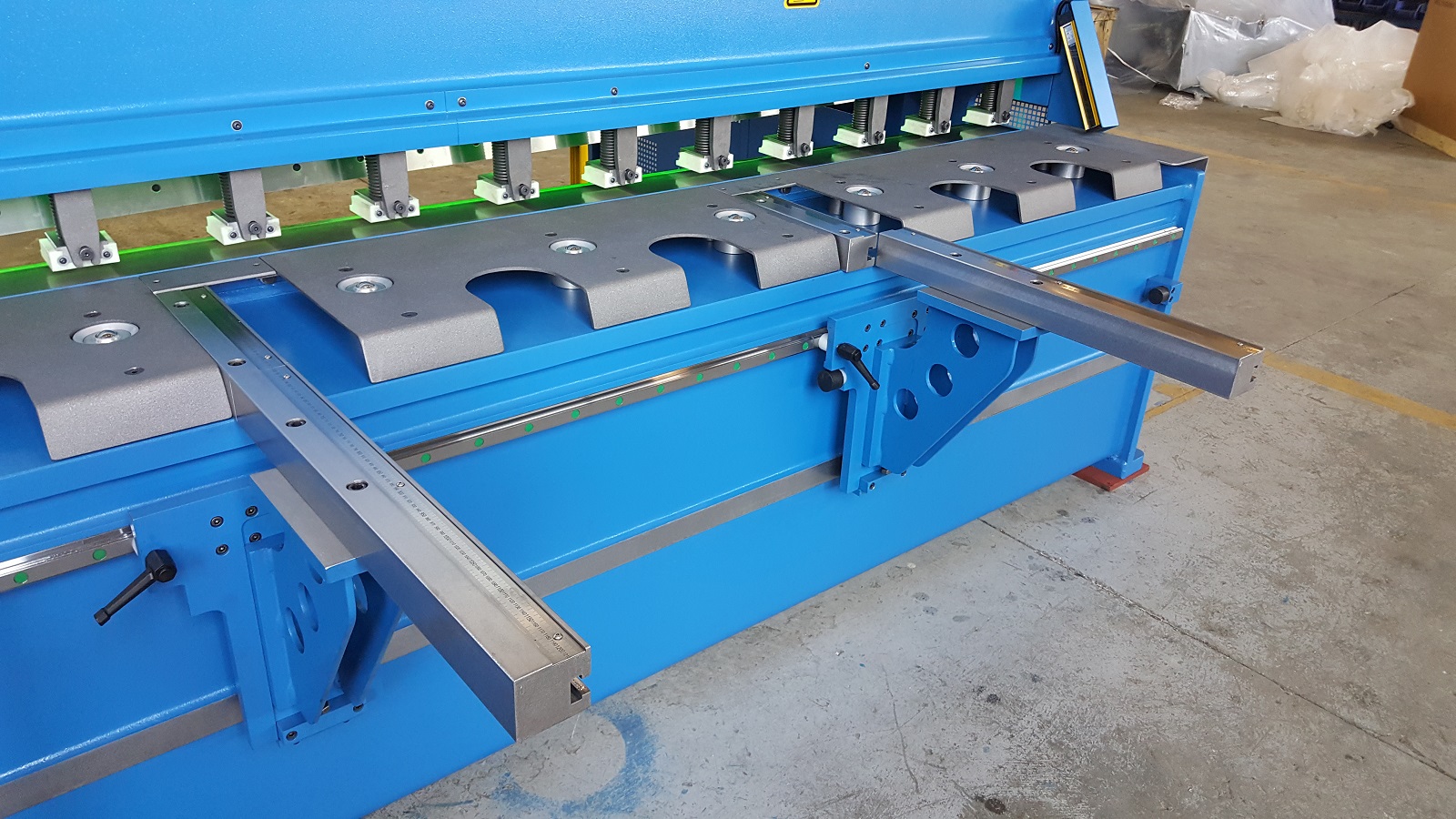 BOSCHERT GIZELIS GCUT 3006  2019