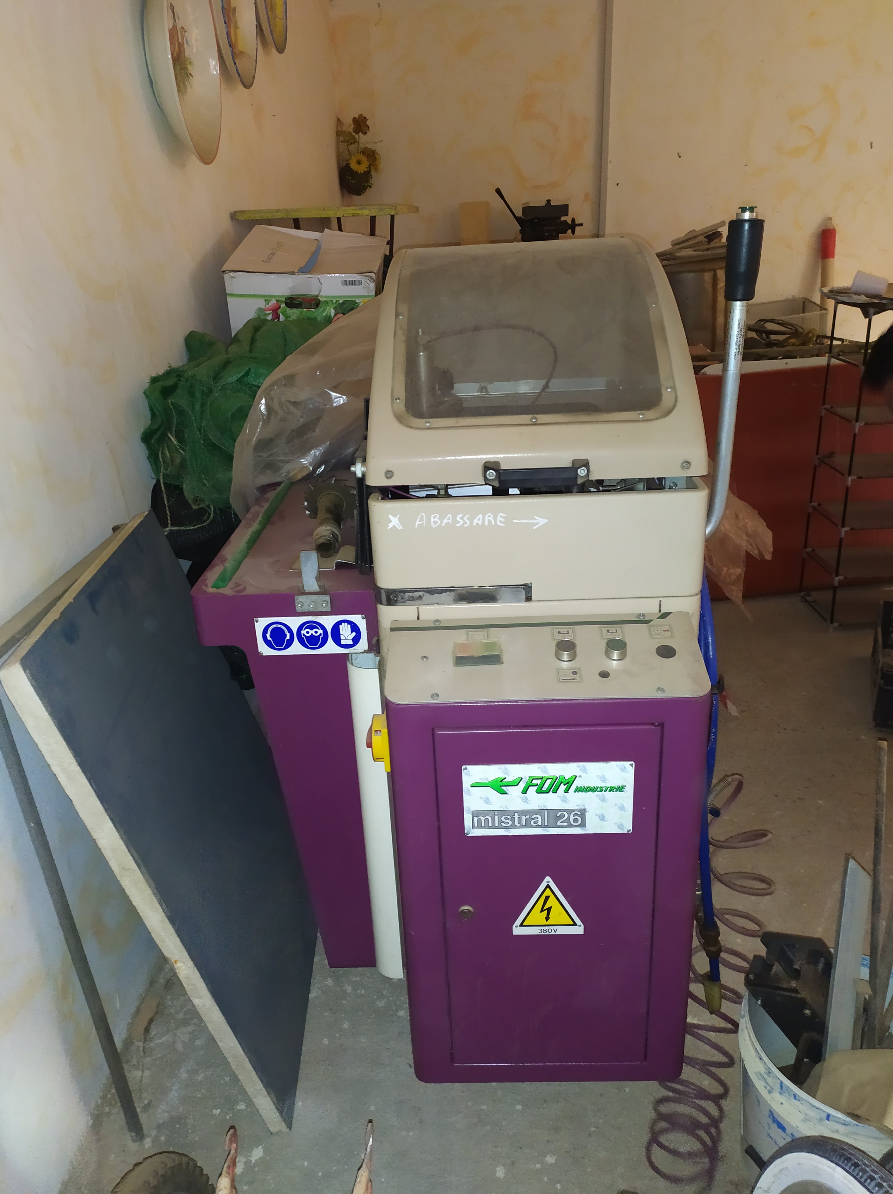 FOM INDUSTRIE MISTRAL 26  2004