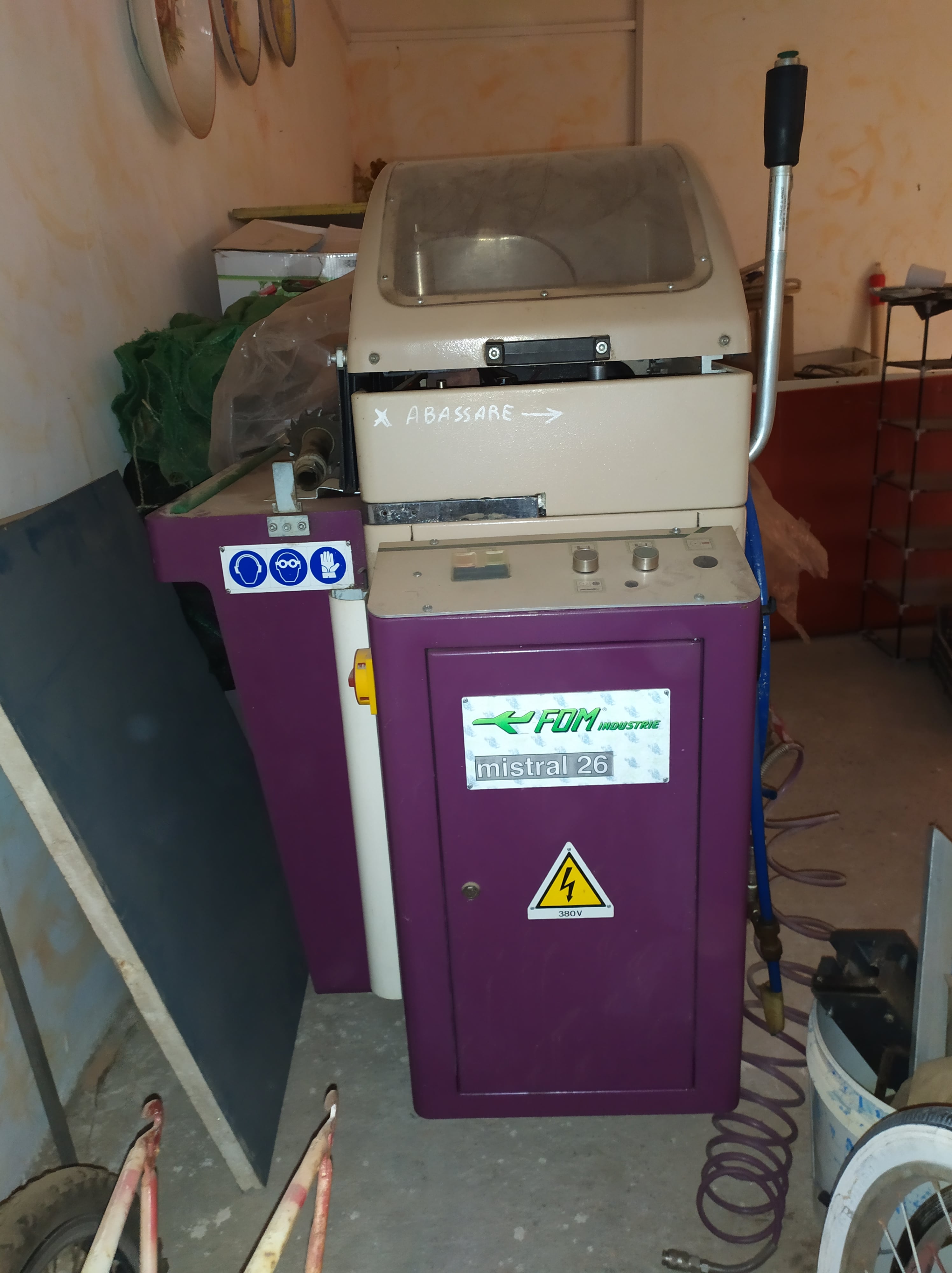 FOM INDUSTRIE MISTRAL 26  2004
