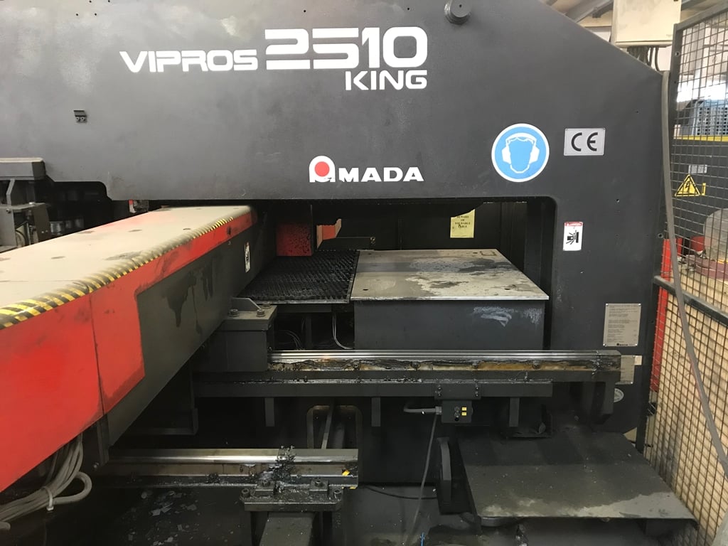AMADA Vipros 2510 King  2000