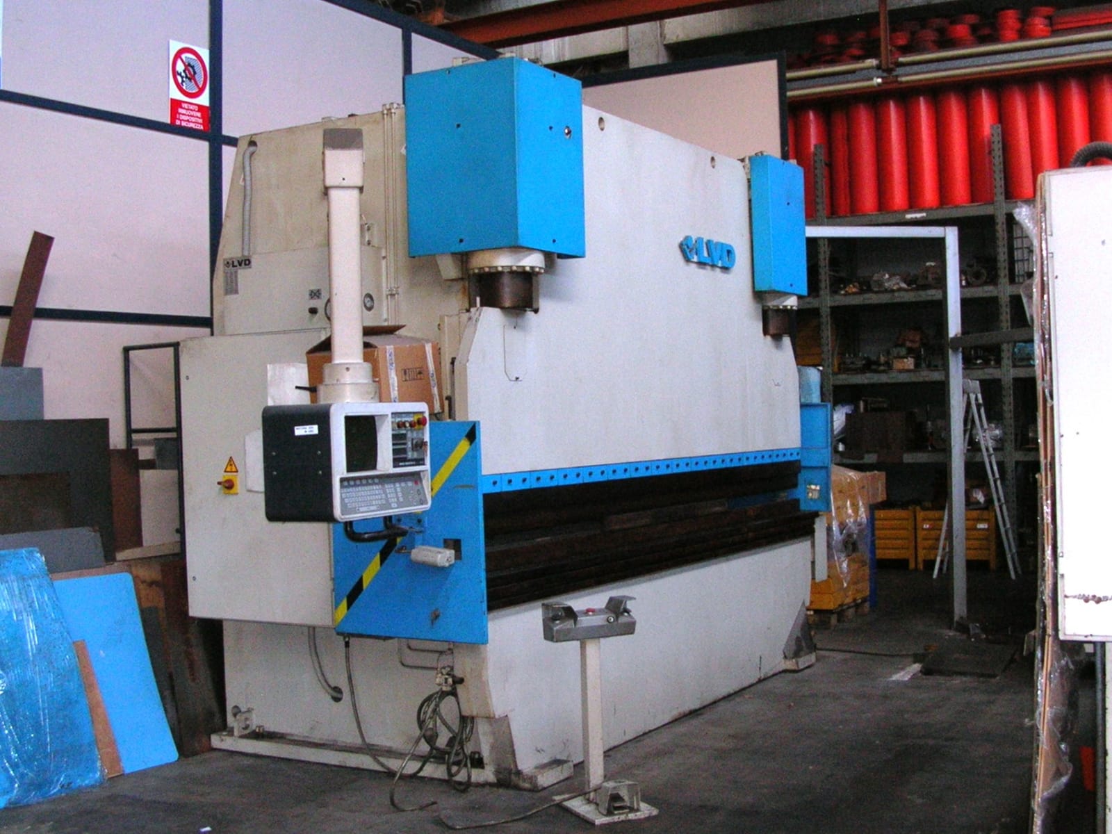 LVD 4000x250 ton  1991