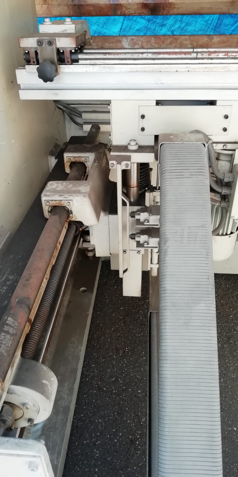 LVD 4000x250 ton  1991