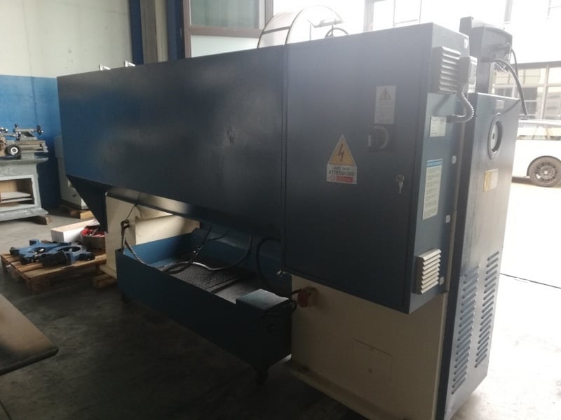 MOMAC sv 2600 x 1500  2000