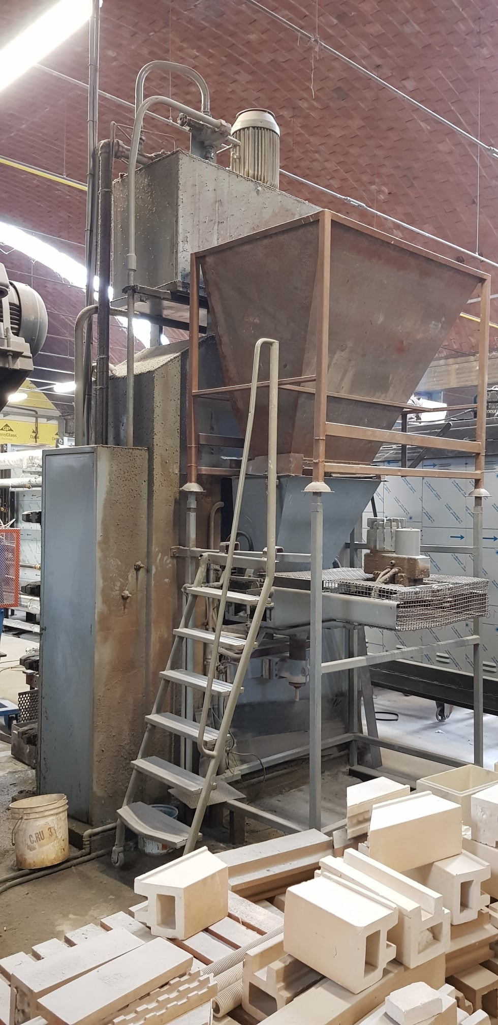 PAGNOTTA TERMOMECCANICA 250 tons 