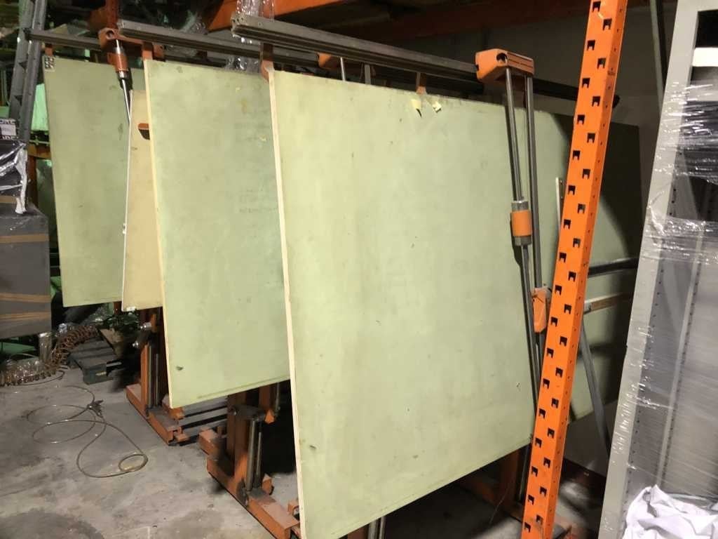 - TAVOLE PER DISEGNO TECNICO (3 DISPONIBILI) 