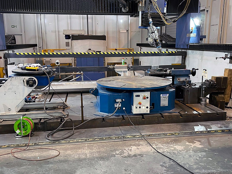 MACCHINA PER RIVESTIMENTO LASER CNC STRUTTURATA A PORTALE GTV LDF - 4000  2012