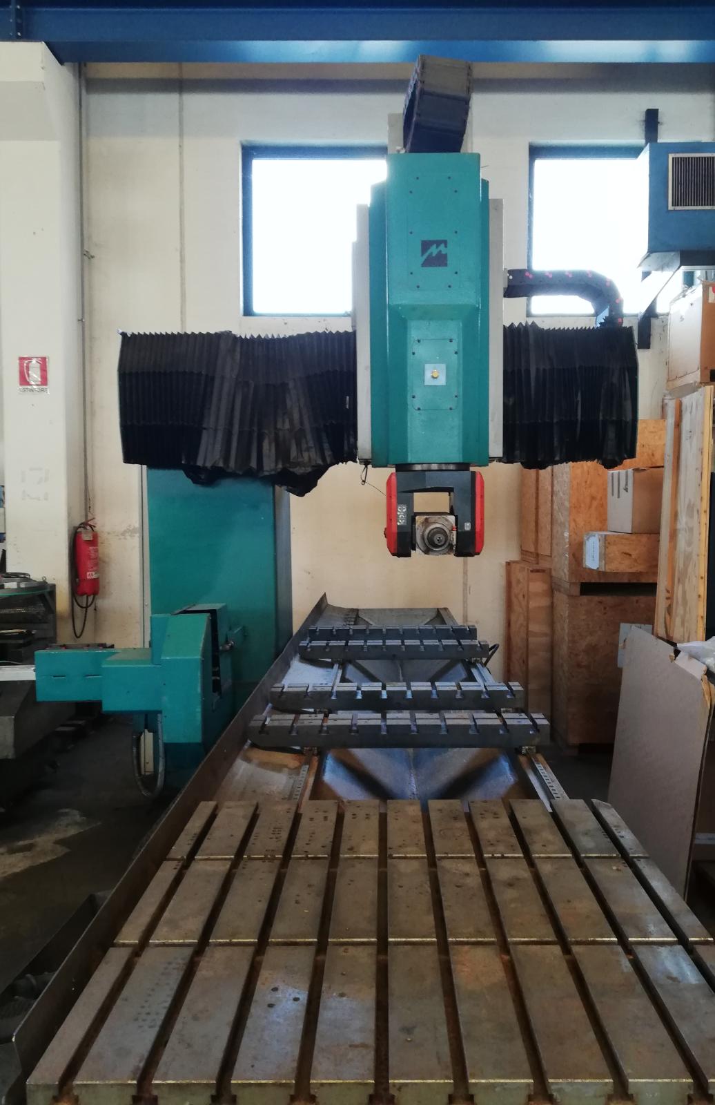 MAUS Mpa 52  2005