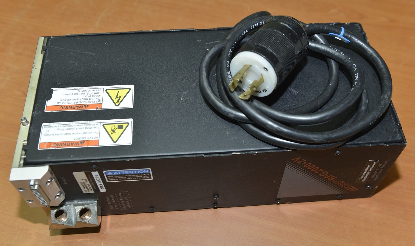 ADVANCED ENERGY AE 3155053-007 RF Generator RFG2000-2V 