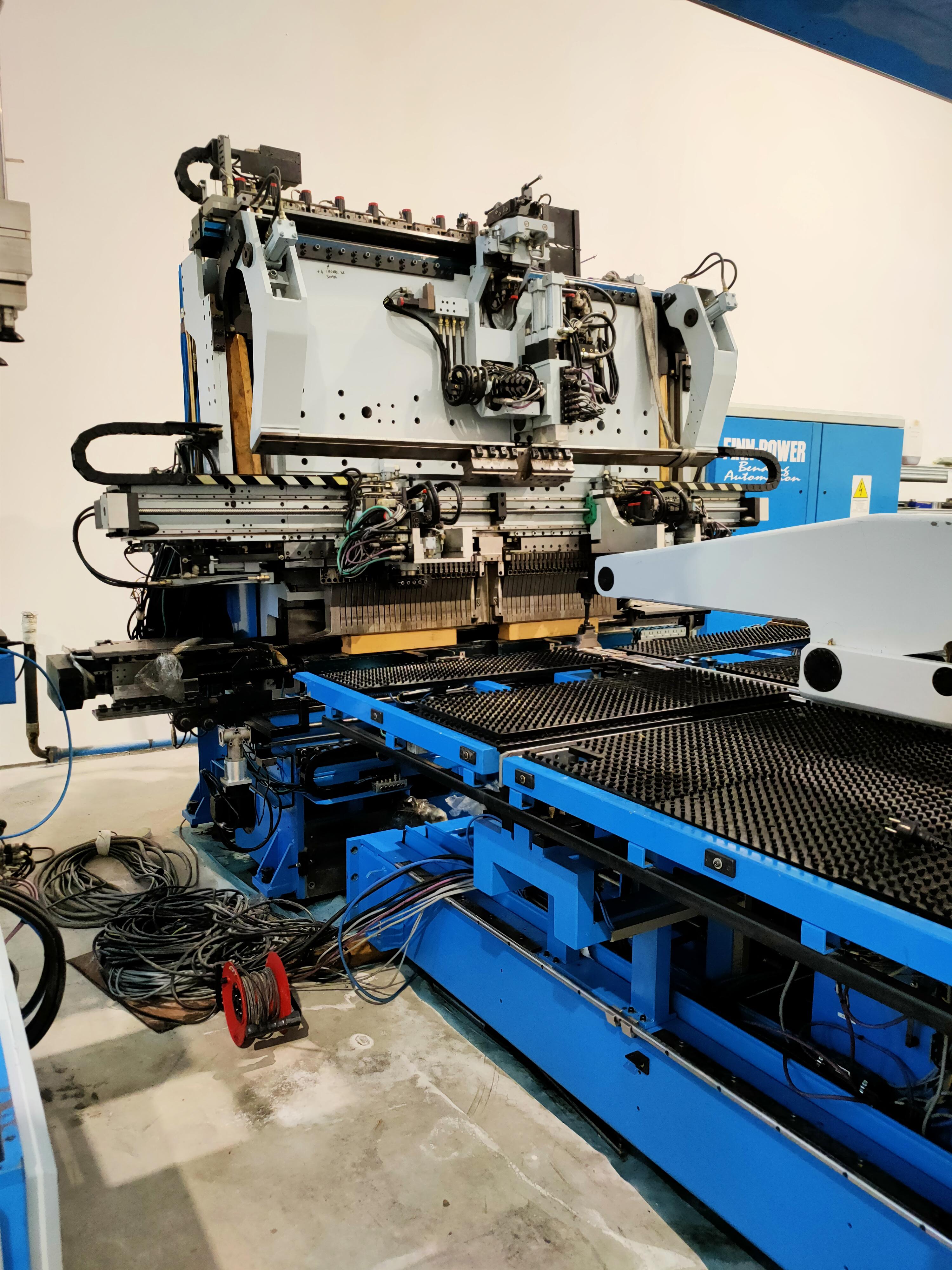 FINN POWER EB3  2001