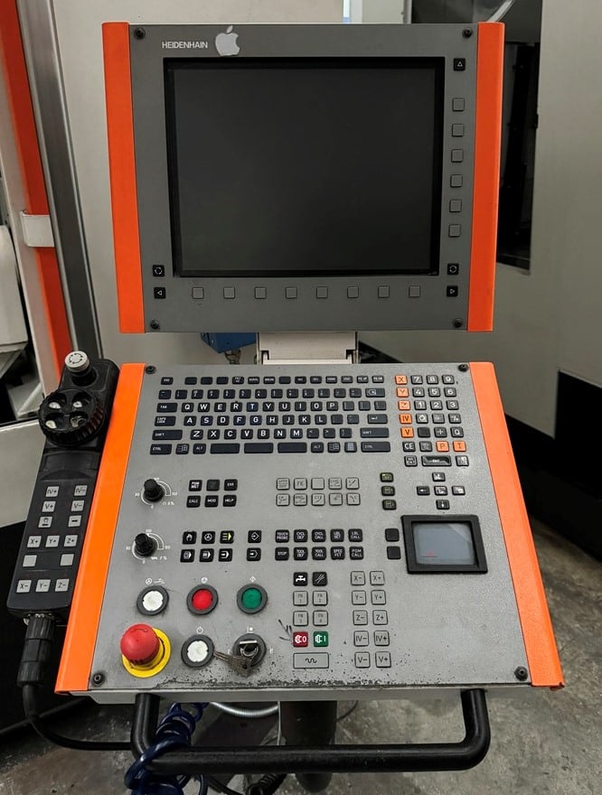 MIKRON 5 ASSI UCP 800 DURO  2008