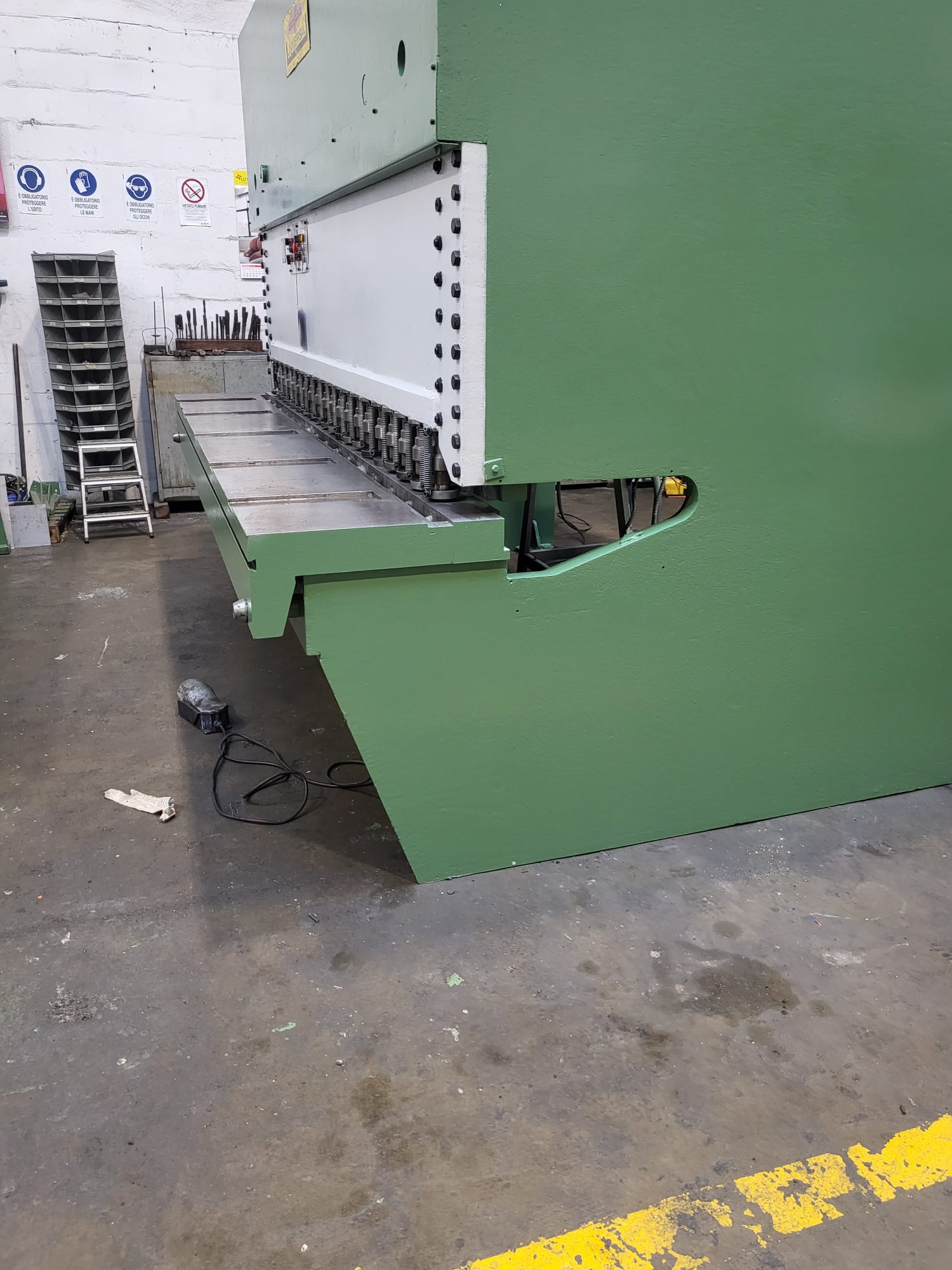 UNIVERSAL PRESS CS 20 