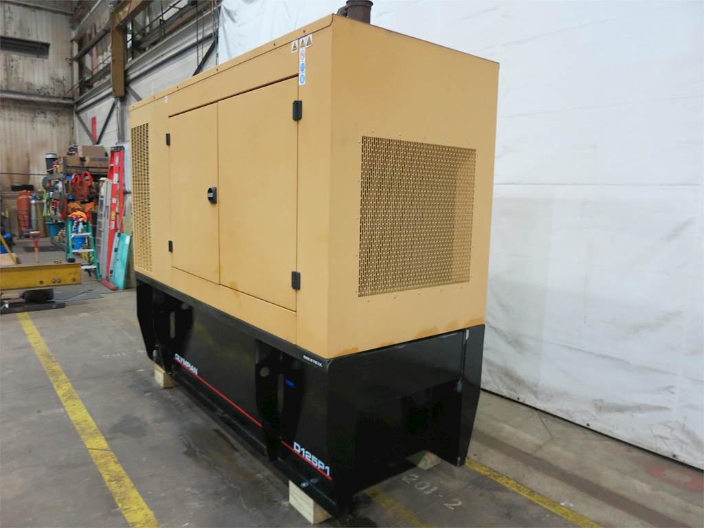 CATERPILLAR D125P1  2002