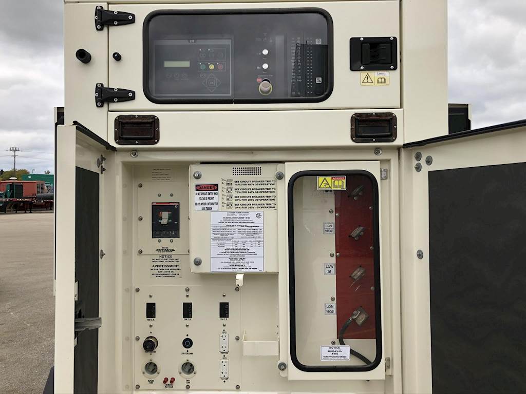 CATERPILLAR APS100  2015