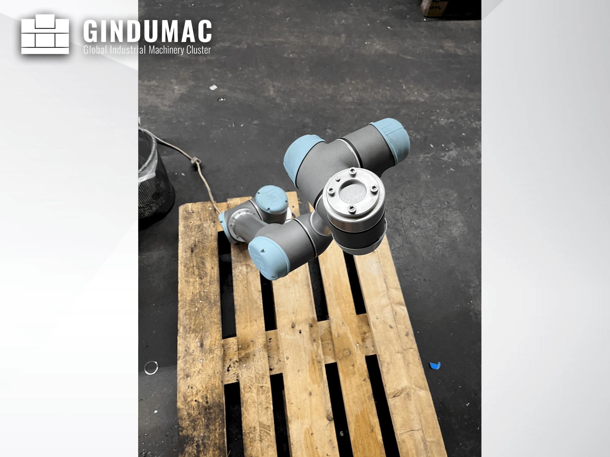 UNIVERSAL ROBOTS UR5 CB3.1  2018