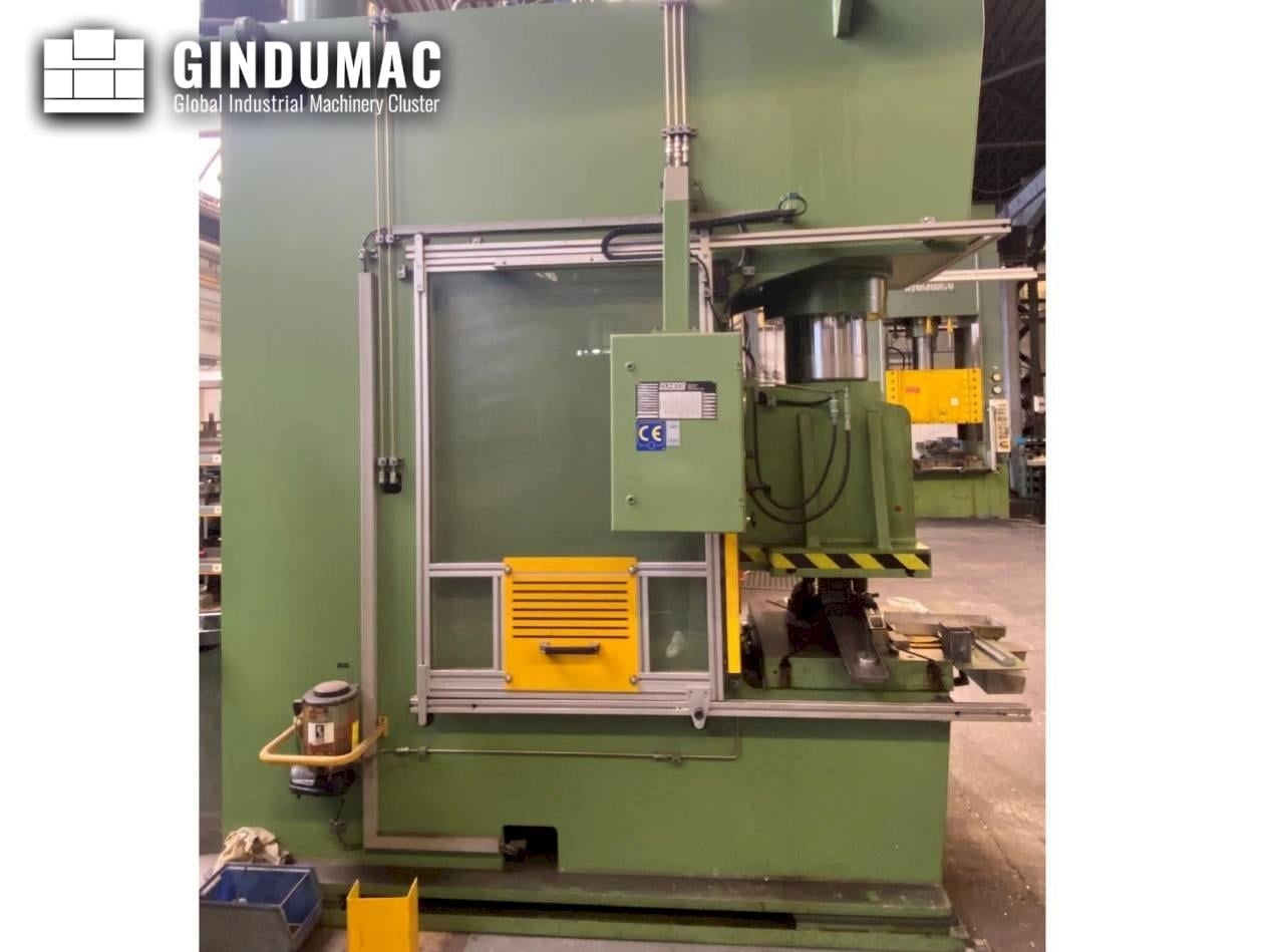 DUNKES HZS 160  2008