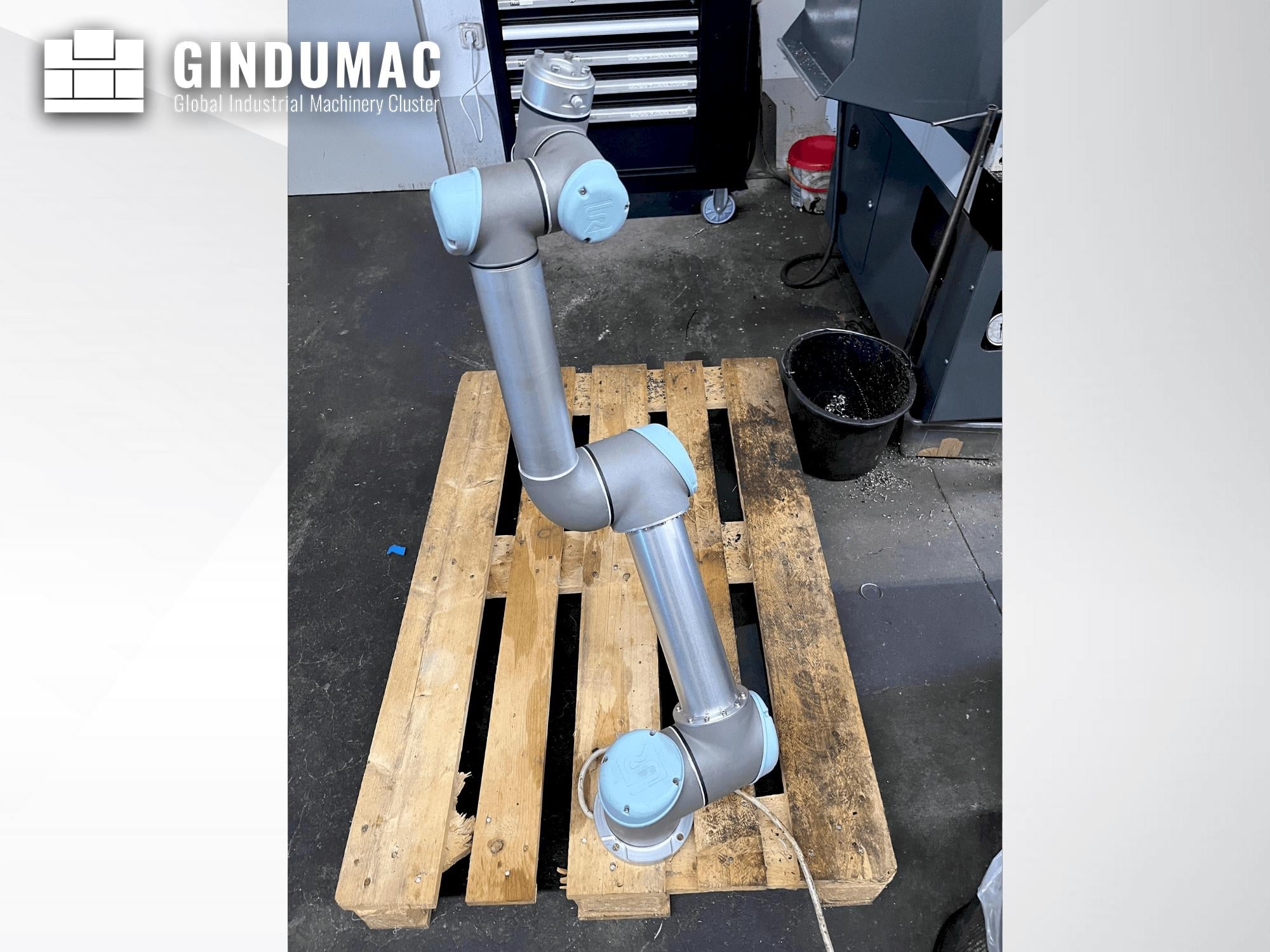 UNIVERSAL ROBOTS UR5 CB3.1  2018
