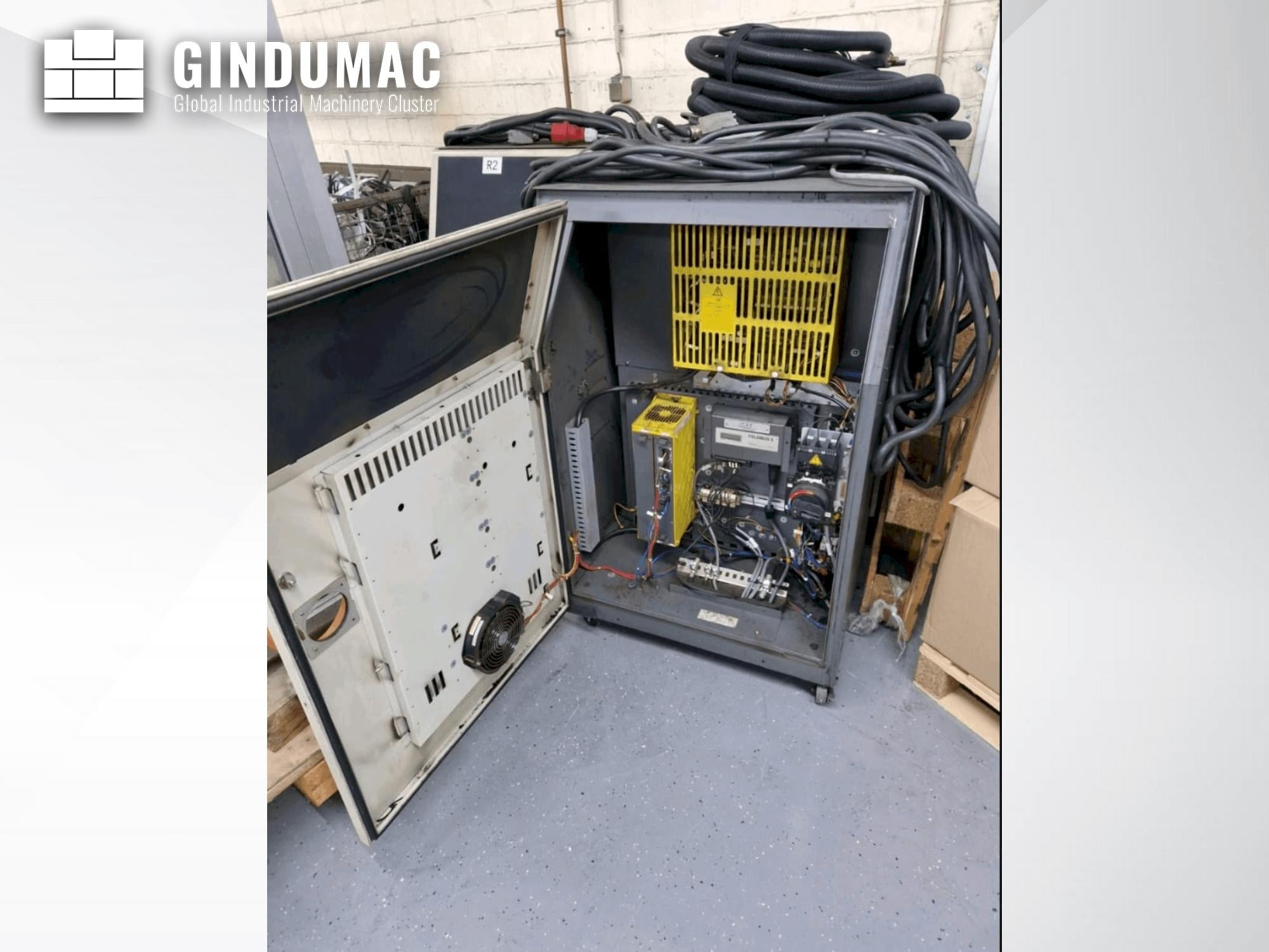 FANUC ARC Mate 100iC  2011