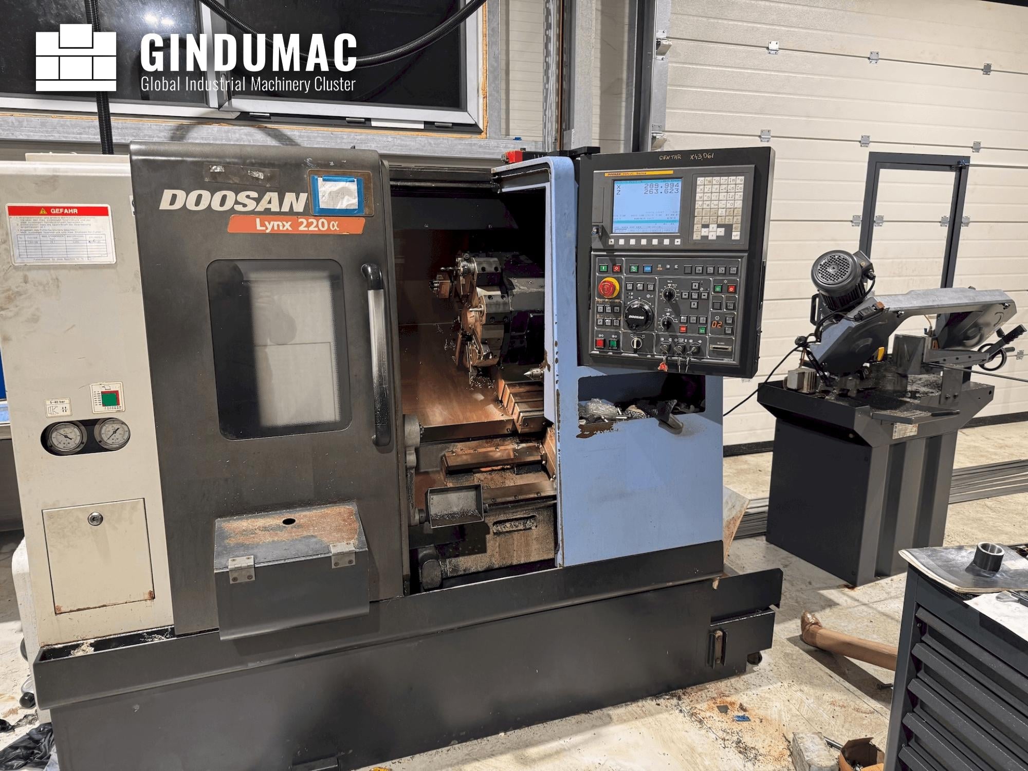 DOOSAN Lynx 220 Alpha  2012