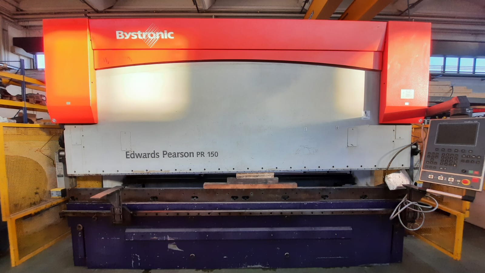 BYSTRONIC Beyeler 3000 x 150 Tons. 