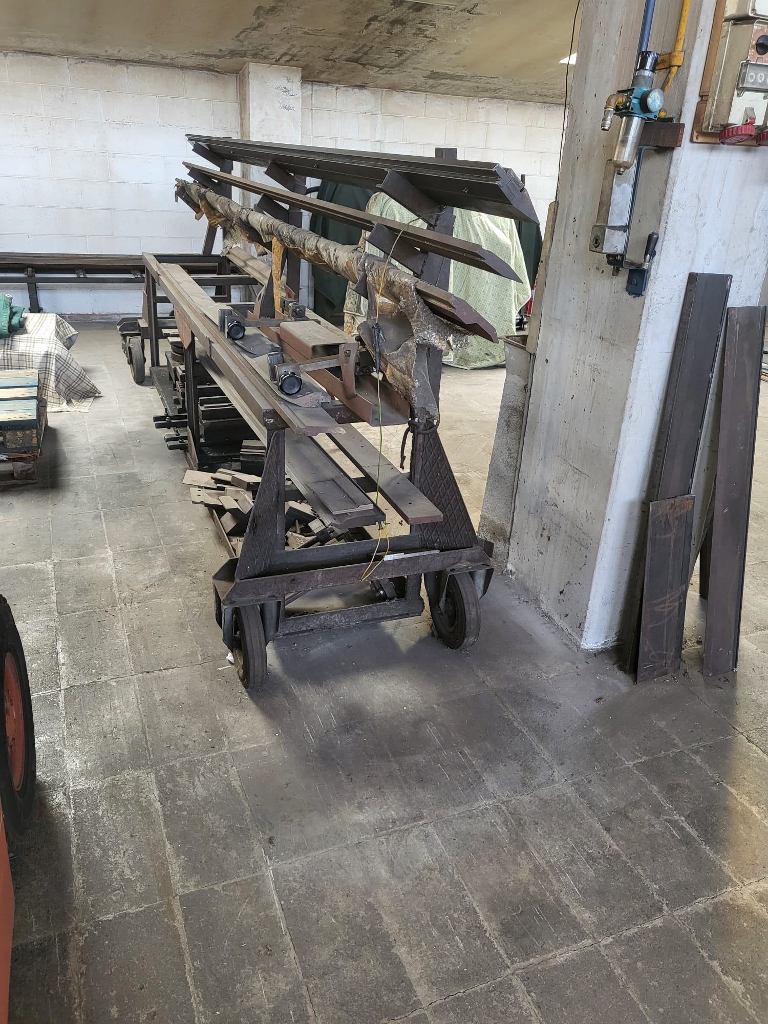 VIMERCATI 4000 X 125 TON 