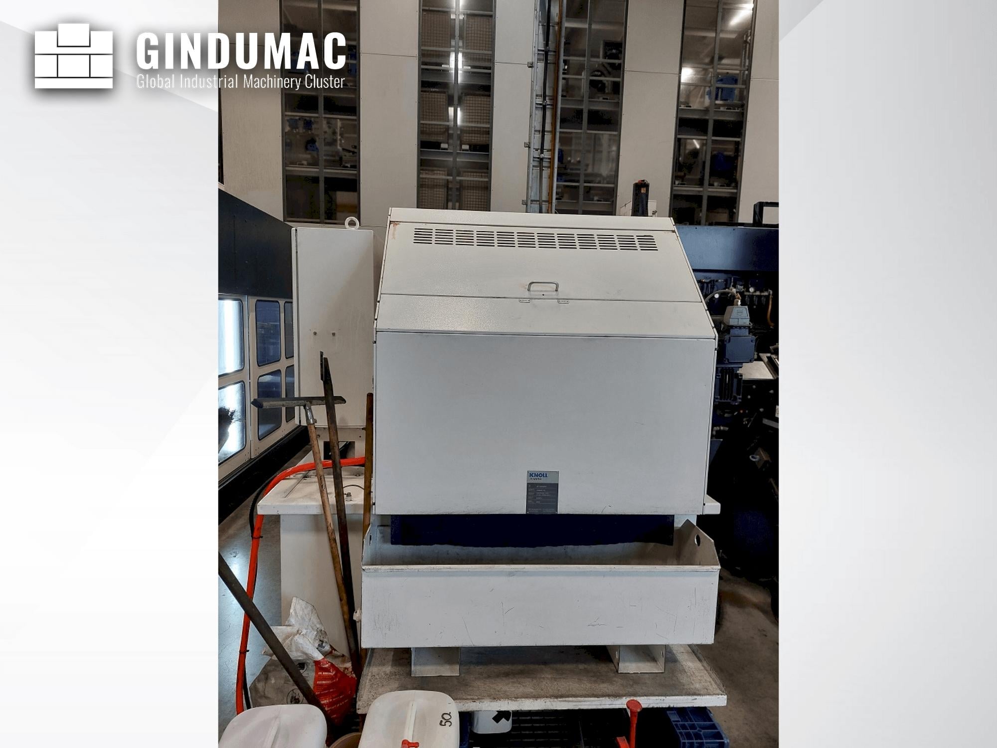 MAKINO a81  2008