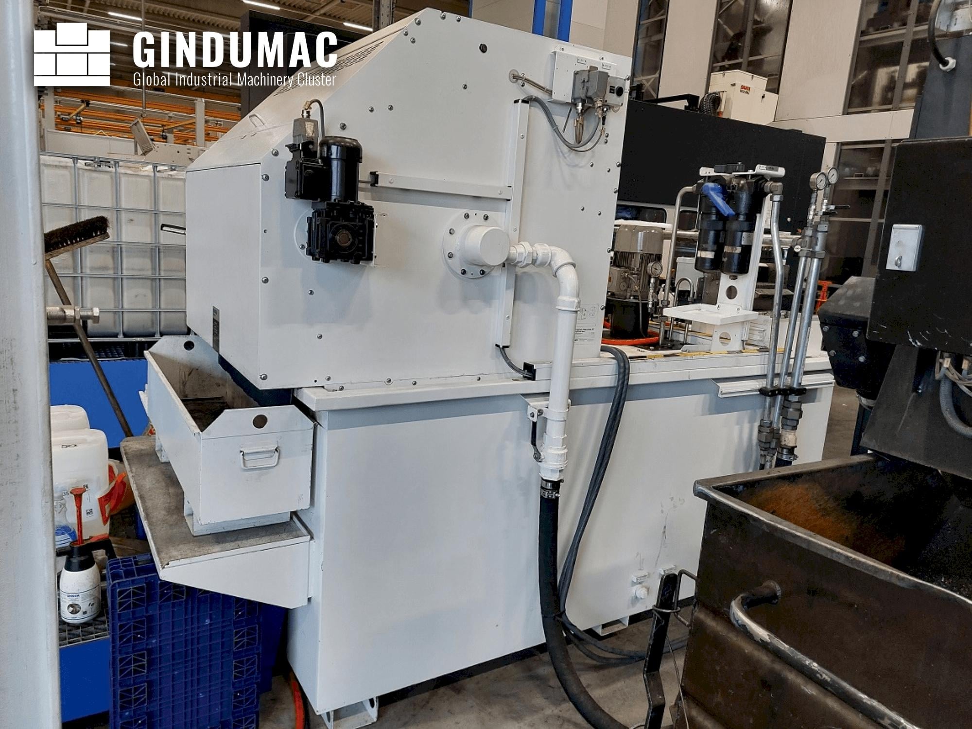 MAKINO a81  2008